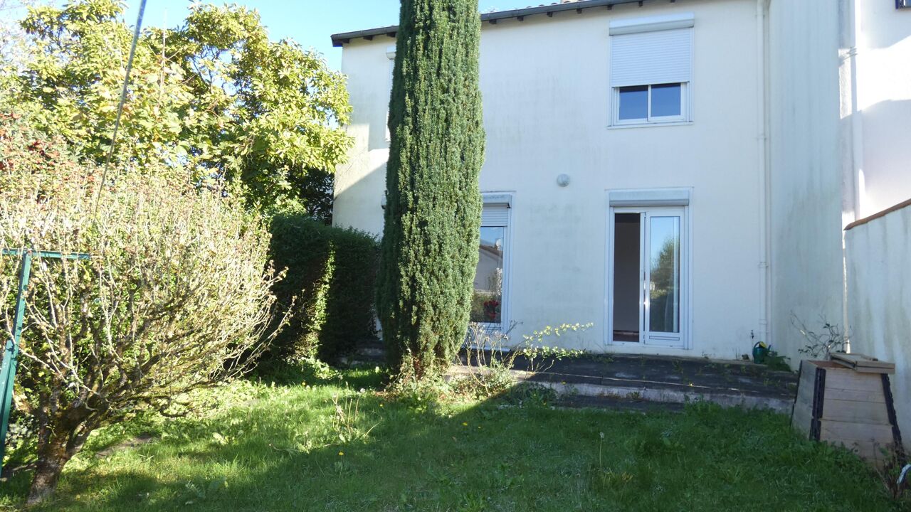 maison 5 pièces 94 m2 à vendre à Poitiers (86000)