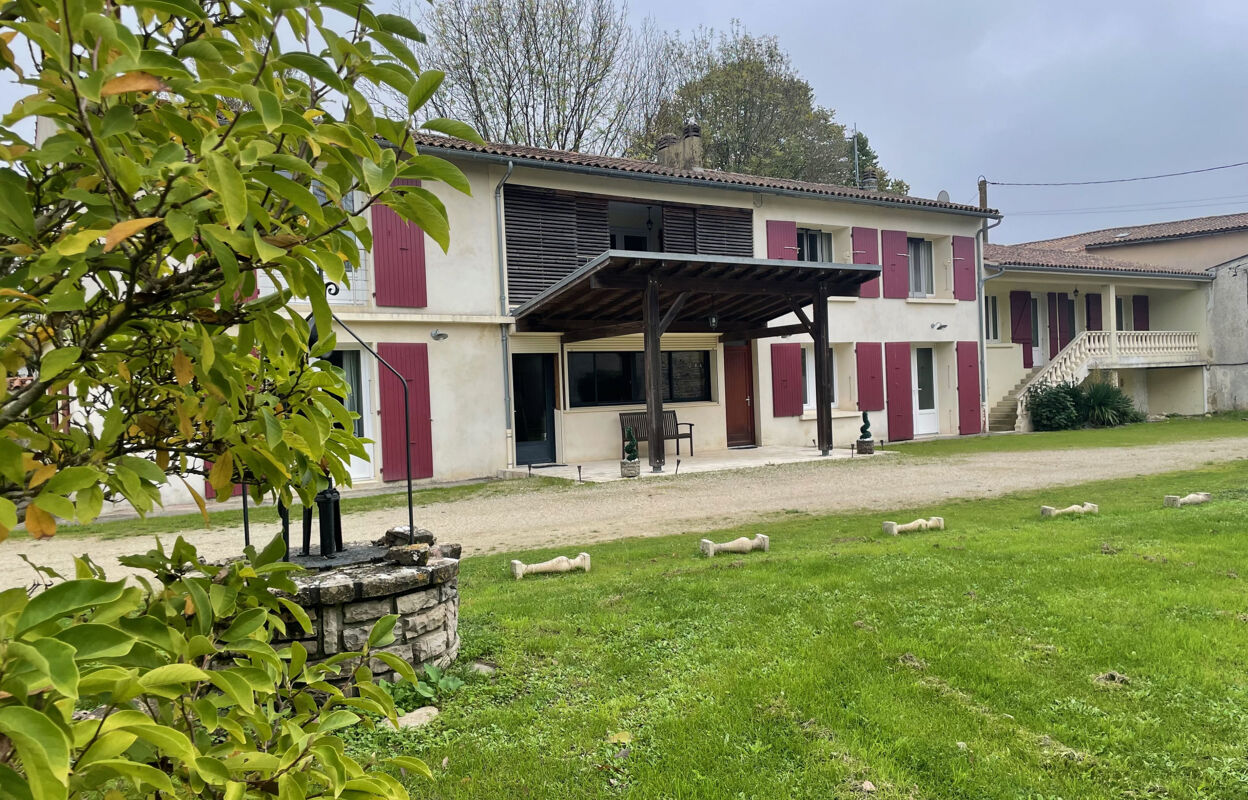 maison 9 pièces 327 m2 à vendre à Néré (17510)