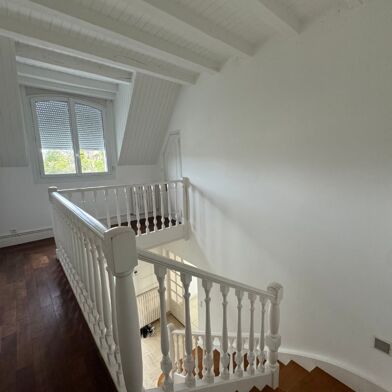 Maison 10 pièces 270 m²