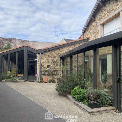 Maison 20 pièces 566100 €