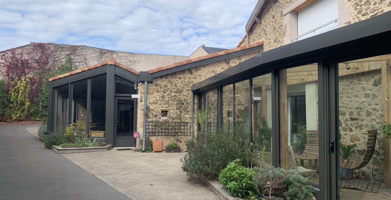Hotel particulier - 417m² - Sèvremont — photo 1