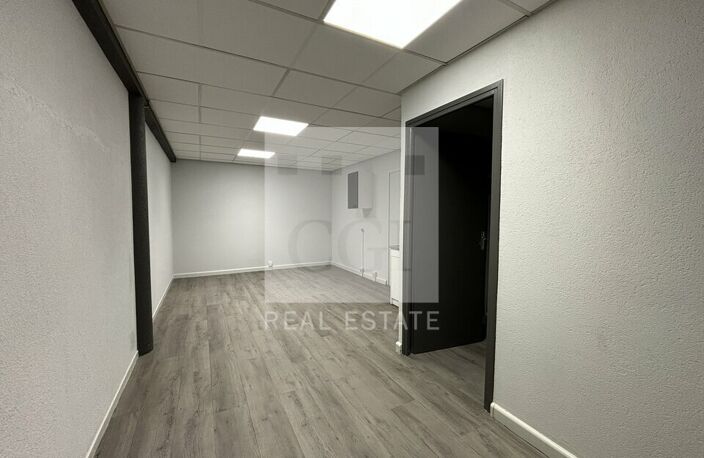 BUREAUX à LOUER — photo 3