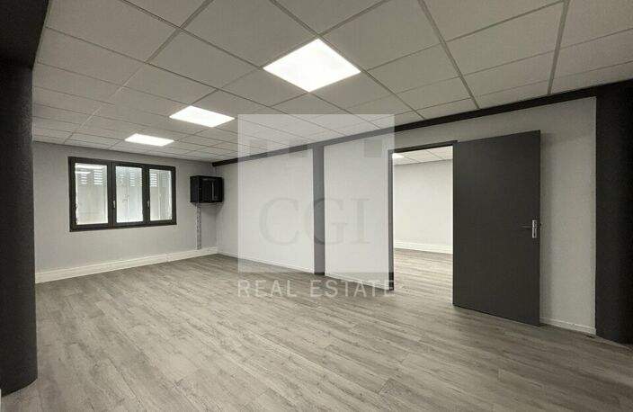 BUREAUX à LOUER — photo 4