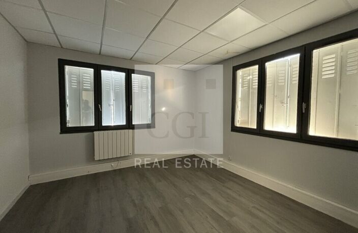 BUREAUX à LOUER — photo 5