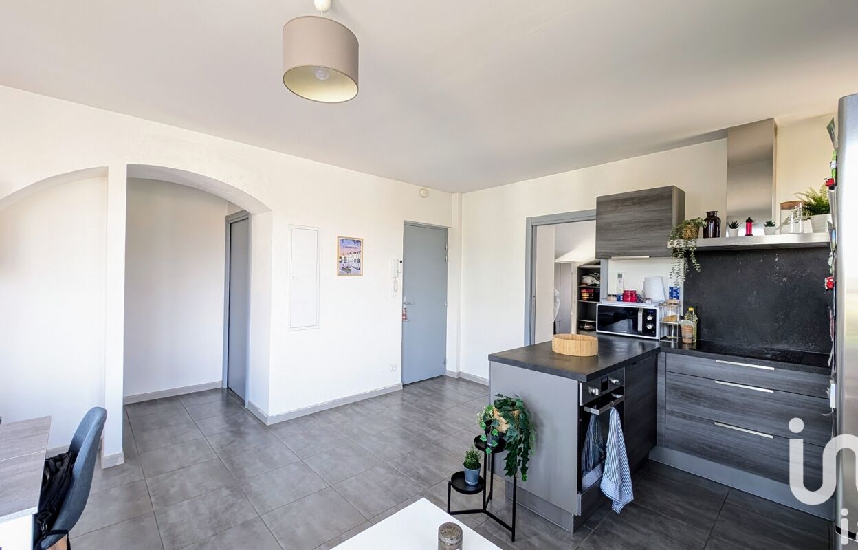 appartement 3 pièces 53 m2 à vendre à Avignon (84000)