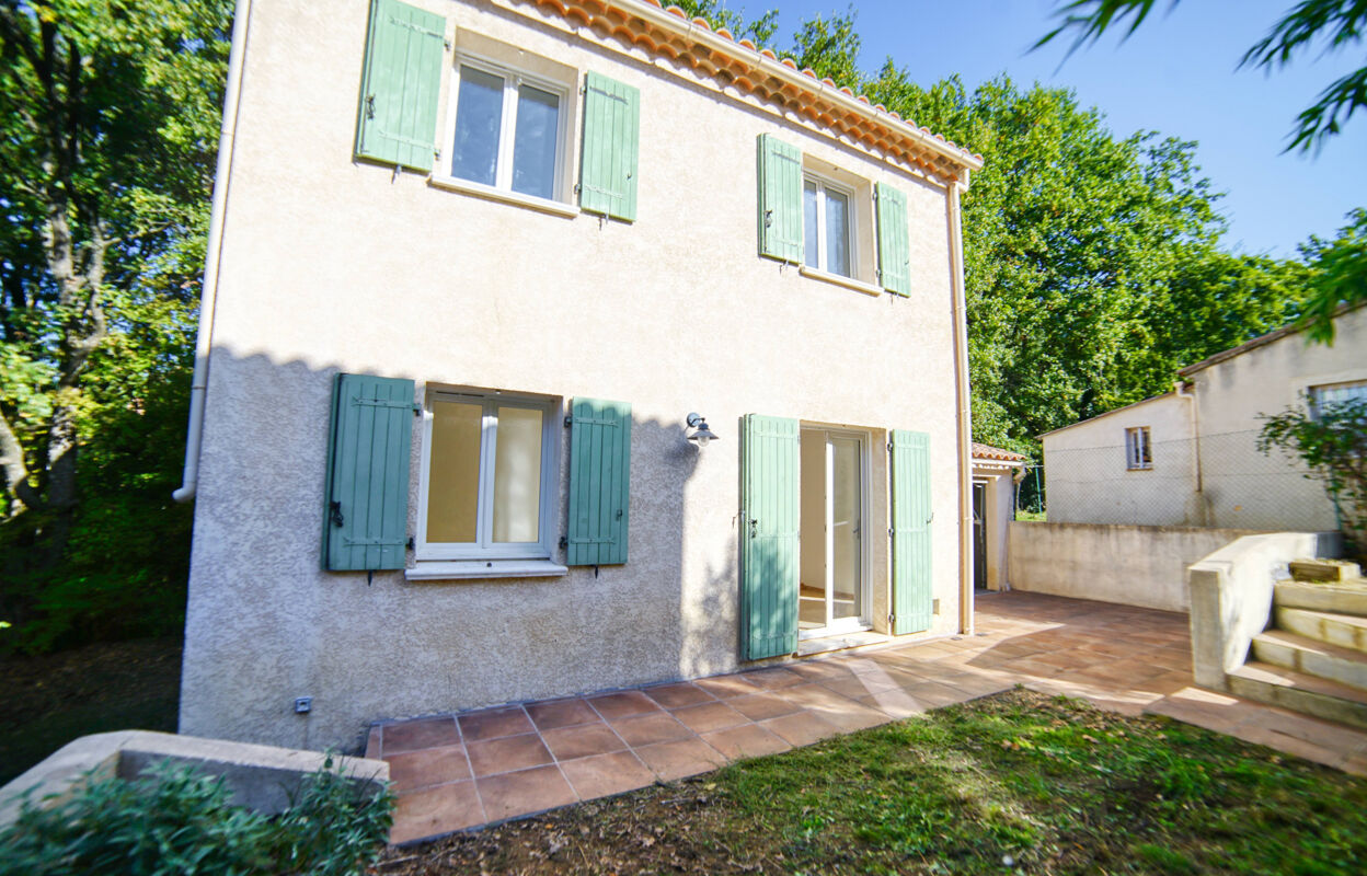 maison 4 pièces 91 m2 à vendre à La Bastidonne (84120)