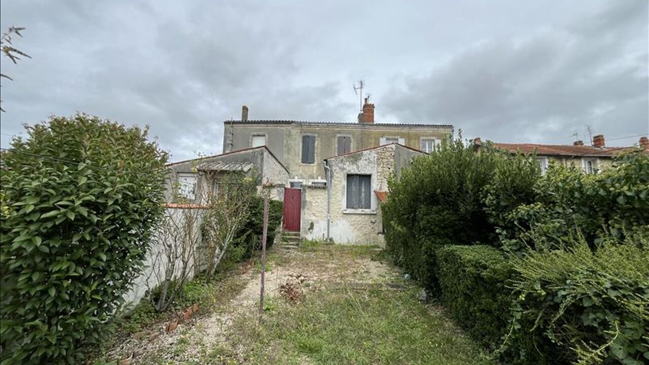 maison 5 pièces 100 m2 à vendre à Saint-Jean-d'Angély (17400)