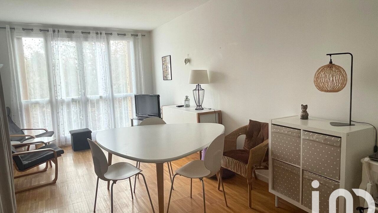 appartement 3 pièces 63 m2 à vendre à Chilly-Mazarin (91380)