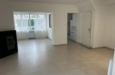 location maison 870 € CC /mois à proximité de Niergnies (59400)