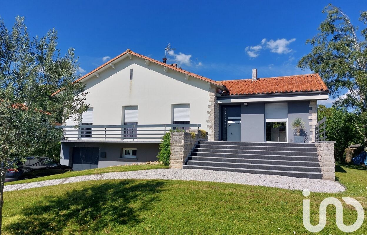 maison 9 pièces 208 m2 à vendre à Chauray (79180)