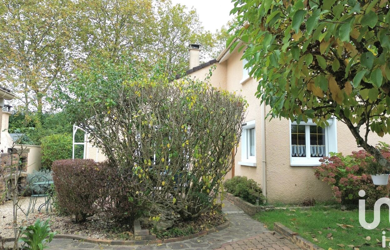 maison 5 pièces 105 m2 à vendre à Savigny-le-Temple (77176)