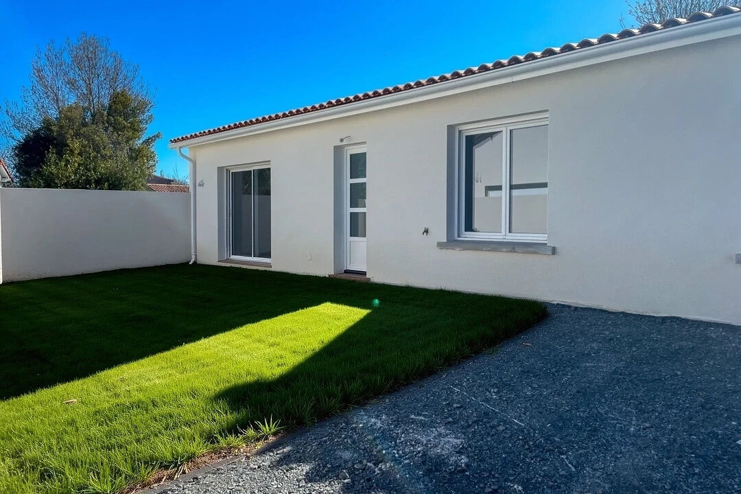 Villa / Maison 4 pièces  à vendre Breuillet 17920