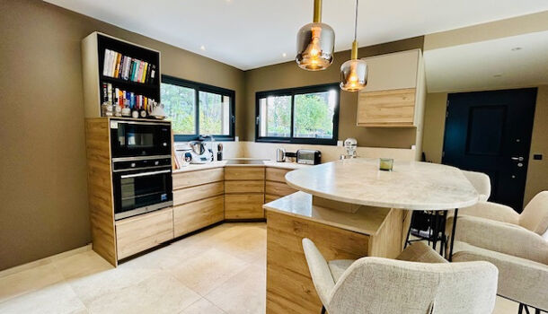 Villa / Maison 6 pièces  à vendre Aix-en-Provence 13100