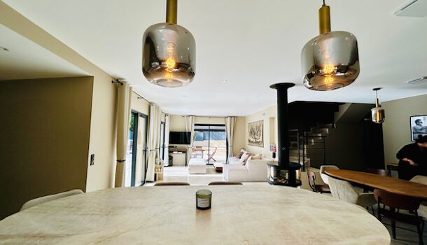 Villa / Maison 6 pièces  à vendre Aix-en-Provence 13100