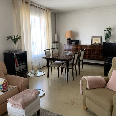 Appartement 5 pièces 181900 €