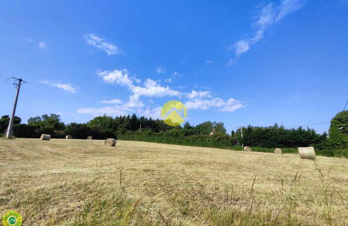 TERRAIN PLAT 1800m² — photo 2