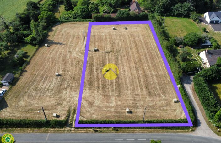 TERRAIN PLAT 1800m² — photo 5
