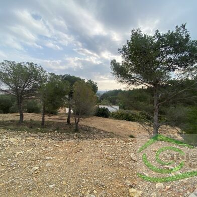 Terrain  205600 €