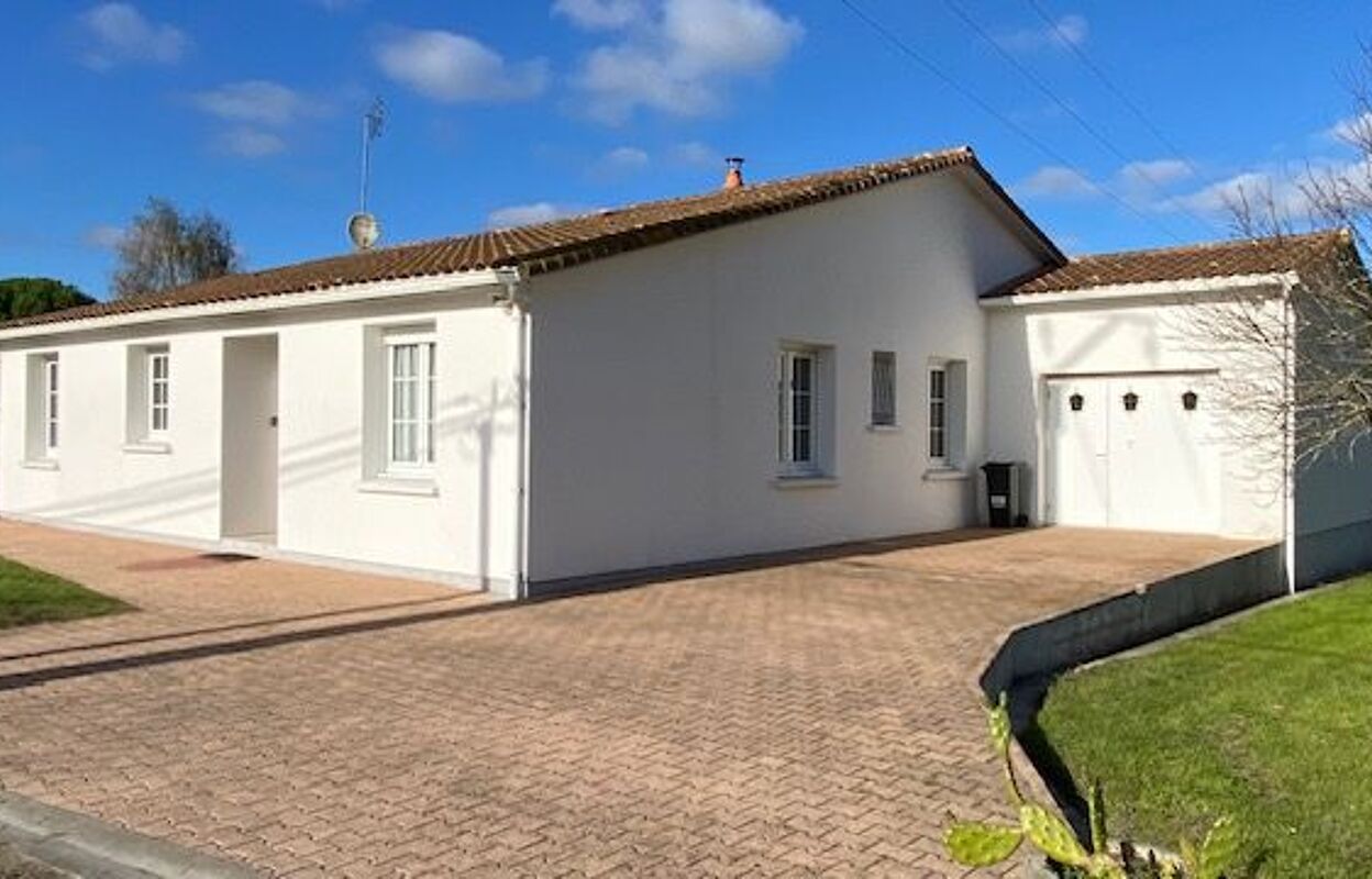 maison 3 pièces 102 m2 à vendre à Pont-l'Abbé-d'Arnoult (17250)