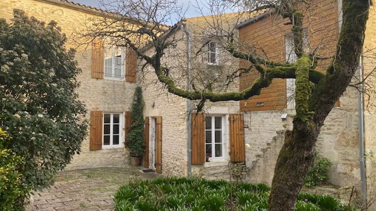 maison 6 pièces 260 m2 à vendre à Muron (17430)