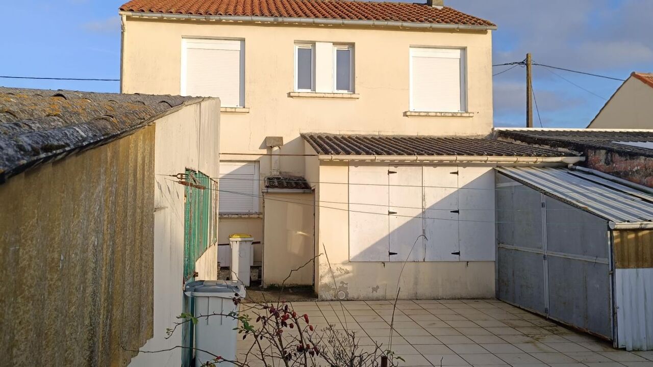 maison 4 pièces 95 m2 à vendre à Rochefort (17300)