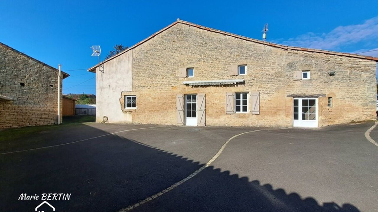 maison 6 pièces 161 m2 à vendre à Celles-sur-Belle (79370)