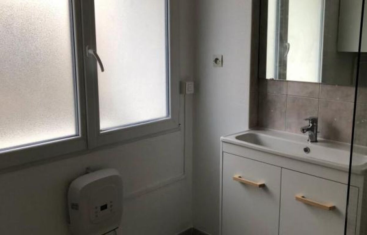 appartement 2 pièces 44 m2 à louer à Bernis (30620)