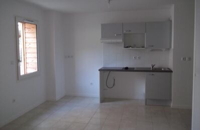 location appartement 800 € CC /mois à proximité de Férel (56130)