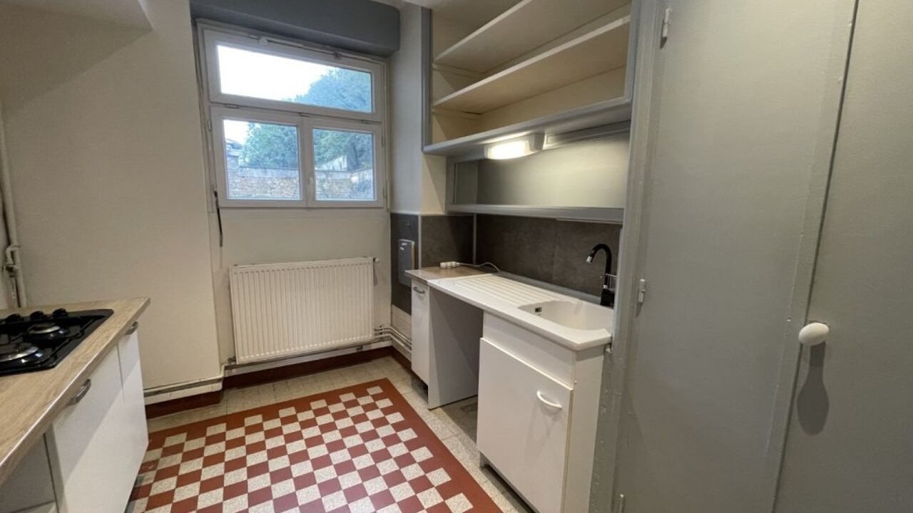 appartement 3 pièces 69 m2 à louer à Lyon 4 (69004)