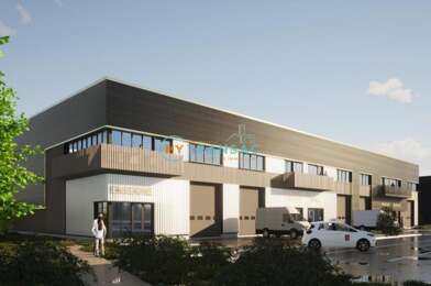 Local industriel  3135 €