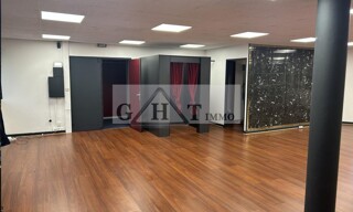 Local industriel  330 m² à louer à Argenteuil (95100)