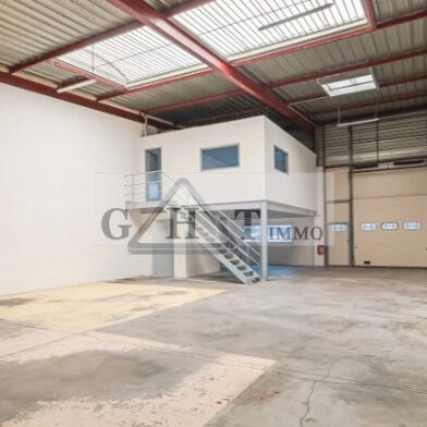 Local industriel 226 m²