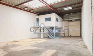 Local industriel  226 m² à louer à Lisses (91090)