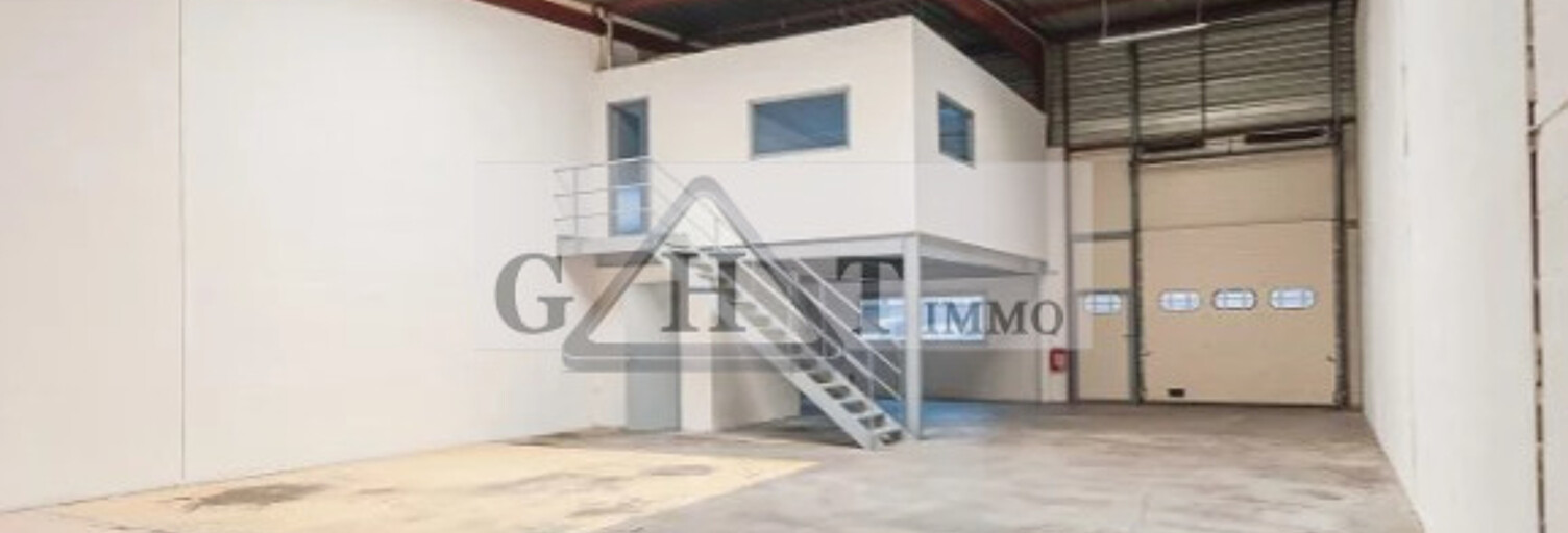 Local industriel  226 m² à louer à Lisses (91090)