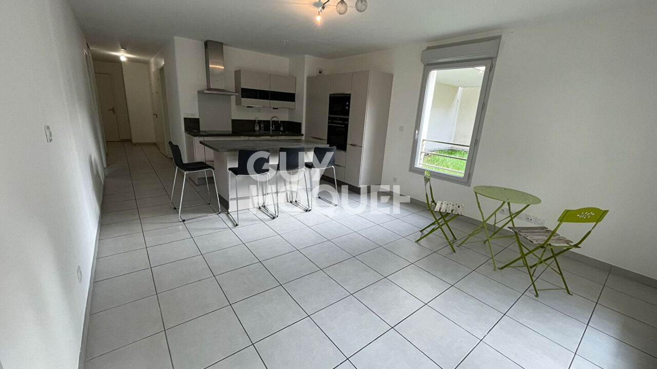 appartement 4 pièces 82 m2 à louer à Villeurbanne (69100)