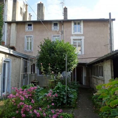 Maison 11 pièces 173000 €