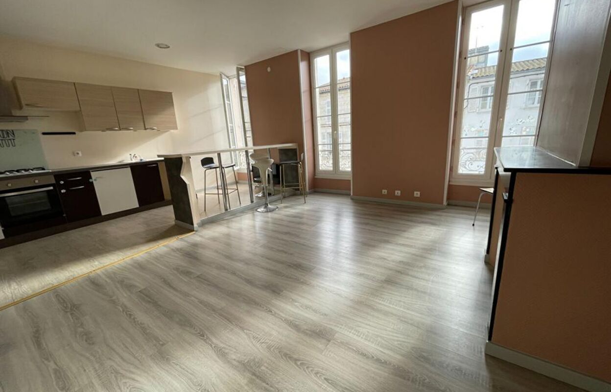 immeuble  pièces 283 m2 à vendre à Rochefort (17300)