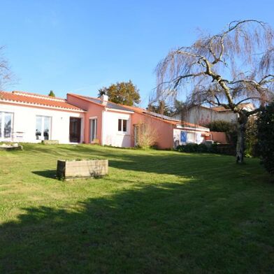 Maison 5 pièces 146 m²