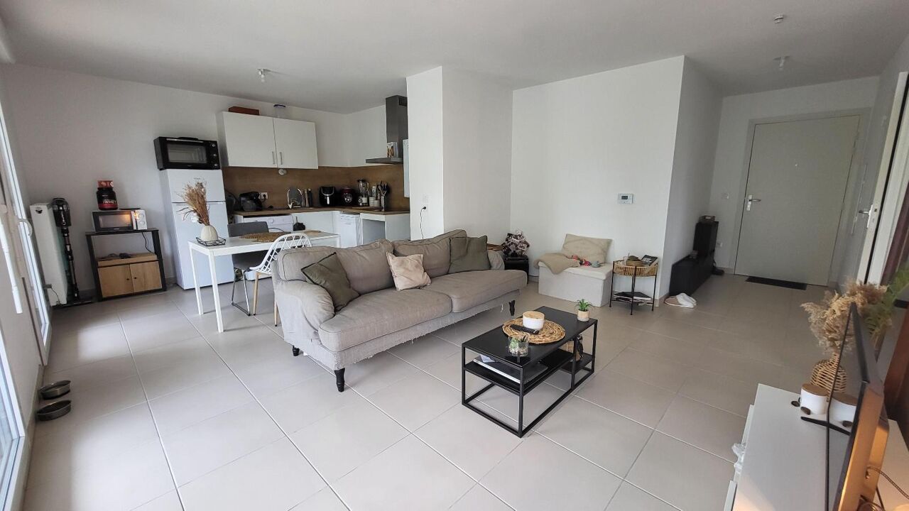 appartement 2 pièces 46 m2 à louer à Rognac (13340)