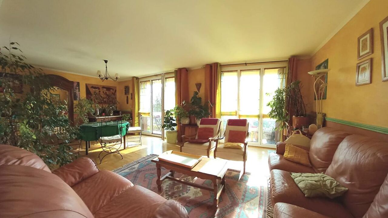 appartement 5 pièces 83 m2 à vendre à Chantilly (60500)