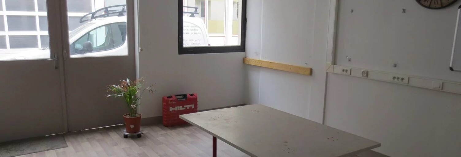 Bureau  709 m² à louer à Limoges (87100)