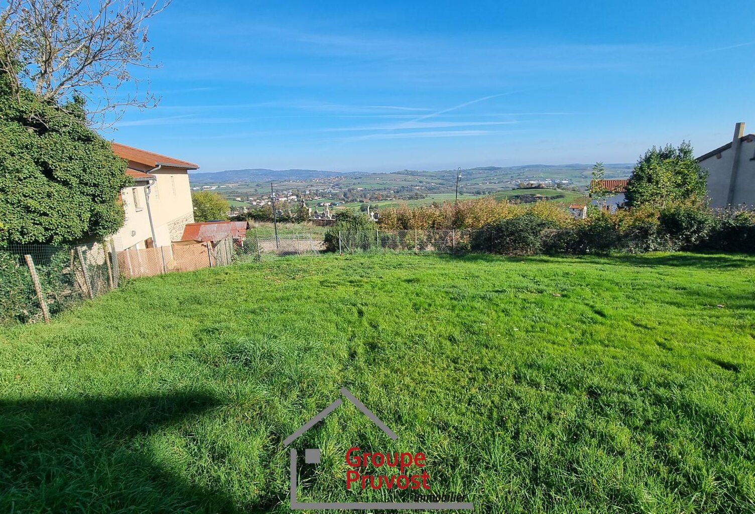 terrain à bâtir de 586m² — photo 1