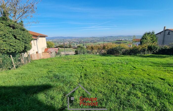 Terrain - 586 m² - 140 000 € · à Saint-Romain-de-Popey · 140 000 €