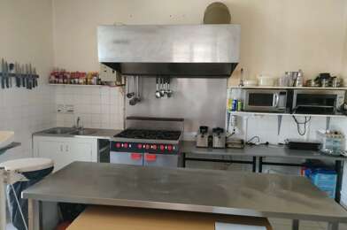 Commerce  274000 €