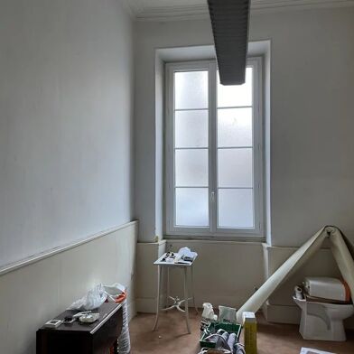 Bureau  880 €