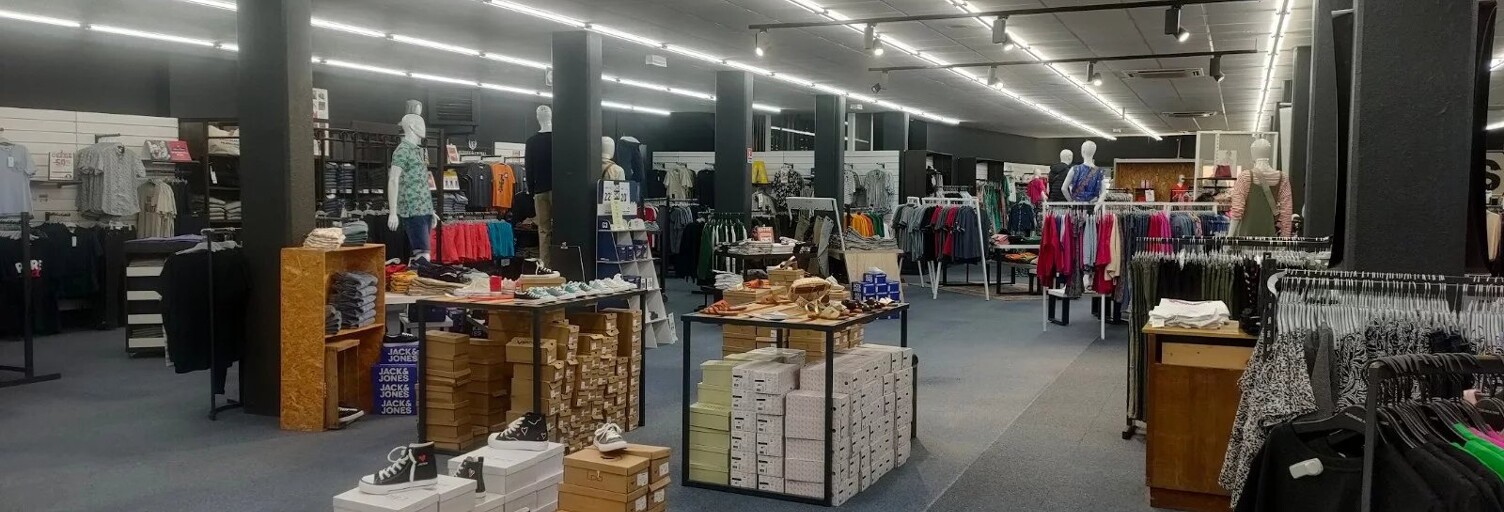 Commerce  2165 m² à vendre à Saint-Junien (87200)