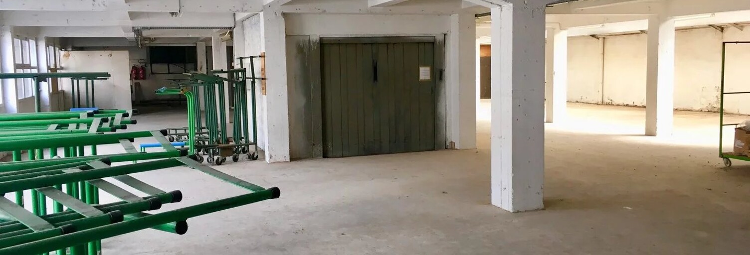 Commerce  615 m² à louer à Limoges (87000)