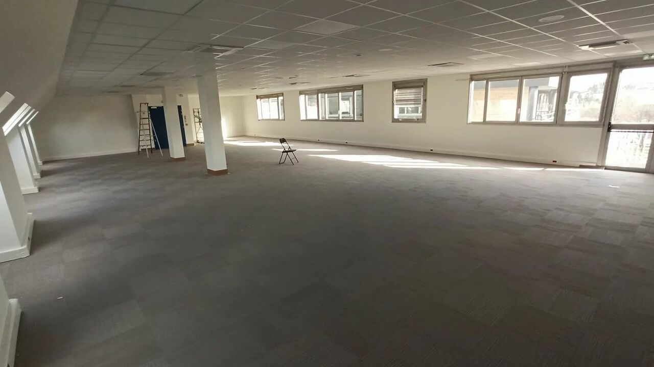 bureau  pièces 435 m2 à louer à Limoges (87000)