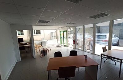 bureau  pièces 75 m2 à louer à Saint-Junien (87200)