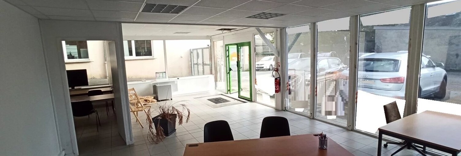 Bureau  75 m² à louer à Saint-Junien (87200)